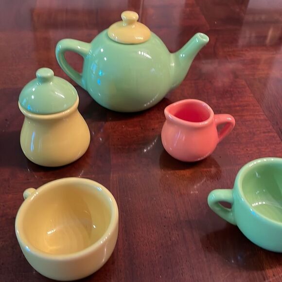 Schylling Retro Fiesta Style Childs Ceramic China Tea Set - Picture 3 of 15